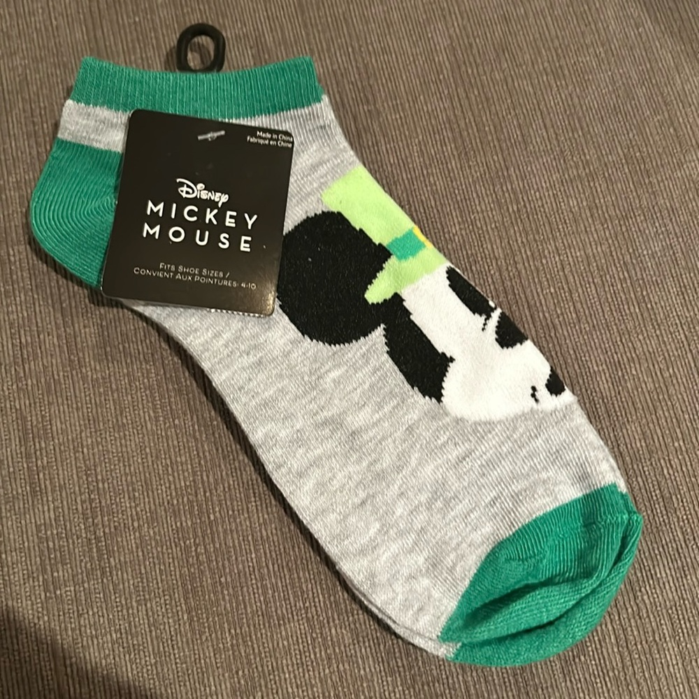 Disney Mickey Mouse St Patricksday Adult Sneaker socks shoe size 4-10 NWT